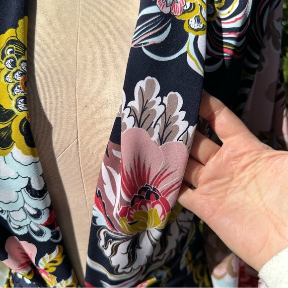 New York & Company Color-block Floral Print Duster Kimo Jacket - Picture 3 of 11